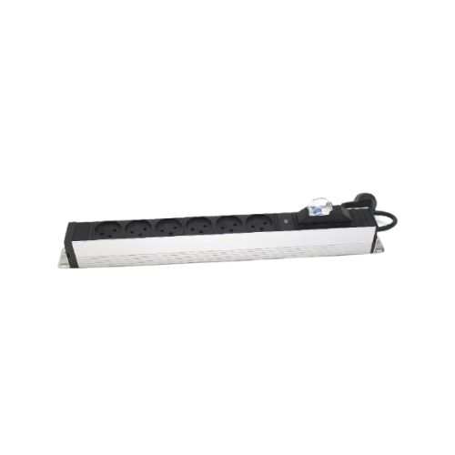 פנל 6 Power outlet